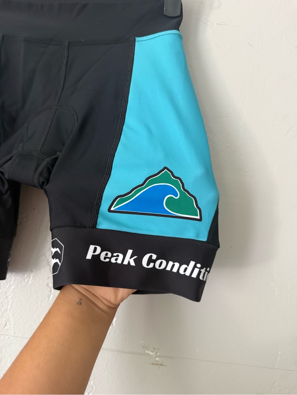 Zoca Black & Aqua Wave Bike Cycling/Compression Shorts Padded Shorts - Picture 2 of 5